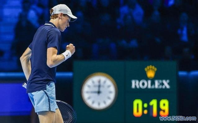 ATP总决赛梅德韦德夫0-2弗里茨 辛纳收获开门红