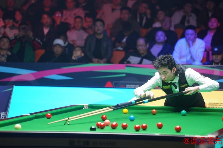 中国斯诺克大放异彩！吴宜泽三连胜引领风骚，双147满分惊艳全场