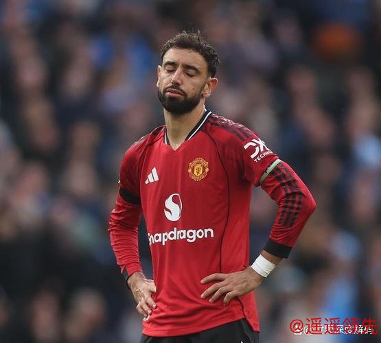 曼联内部酝酿回购格林伍德方案，力图同时留住中场核心布鲁诺·费尔南德斯