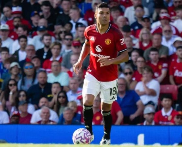 必威体育下载 曼联官宣33岁传奇今夏离队！4年助队夺2冠+周薪35万镑，3大去向曝光