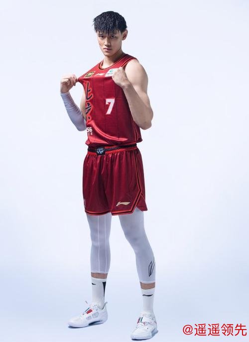 曾凡博17+8首钢胜北控 阿不都26+11新疆胜上海