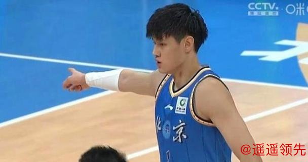曾凡博复出18分 北京31分大胜终结广东8连胜！