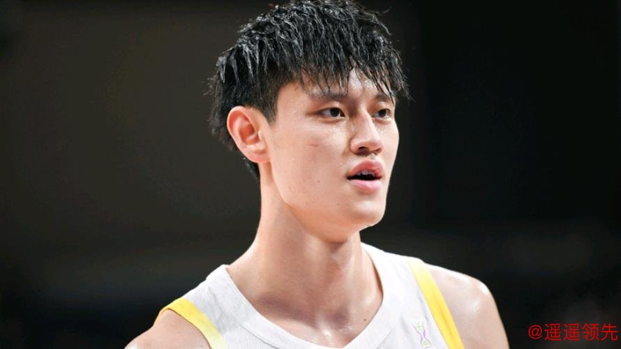 曾凡博签约篮网 中国男篮掀起留洋潮